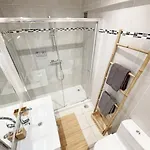 Beachfront Oura - 100m Beach, Seaview, Garage, 300m Strip Apartment